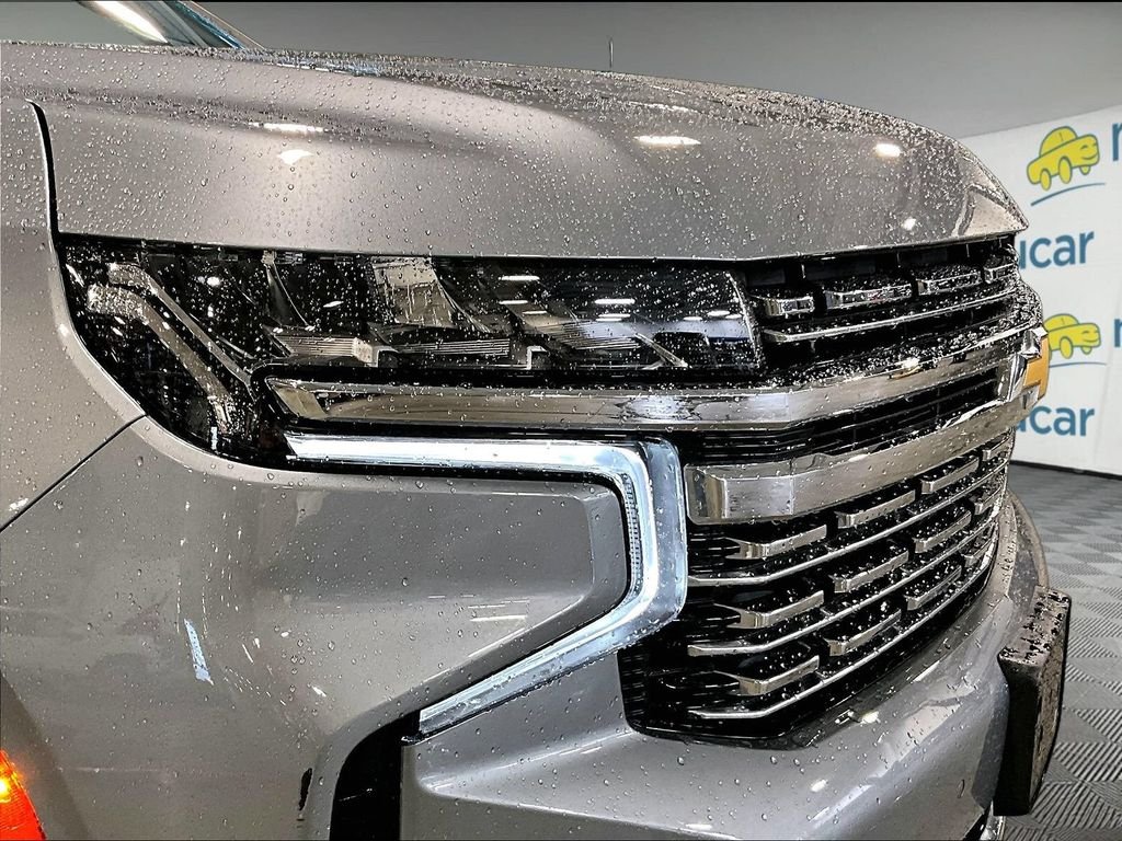 Used 2023 Gray Chevrolet Premier image 32