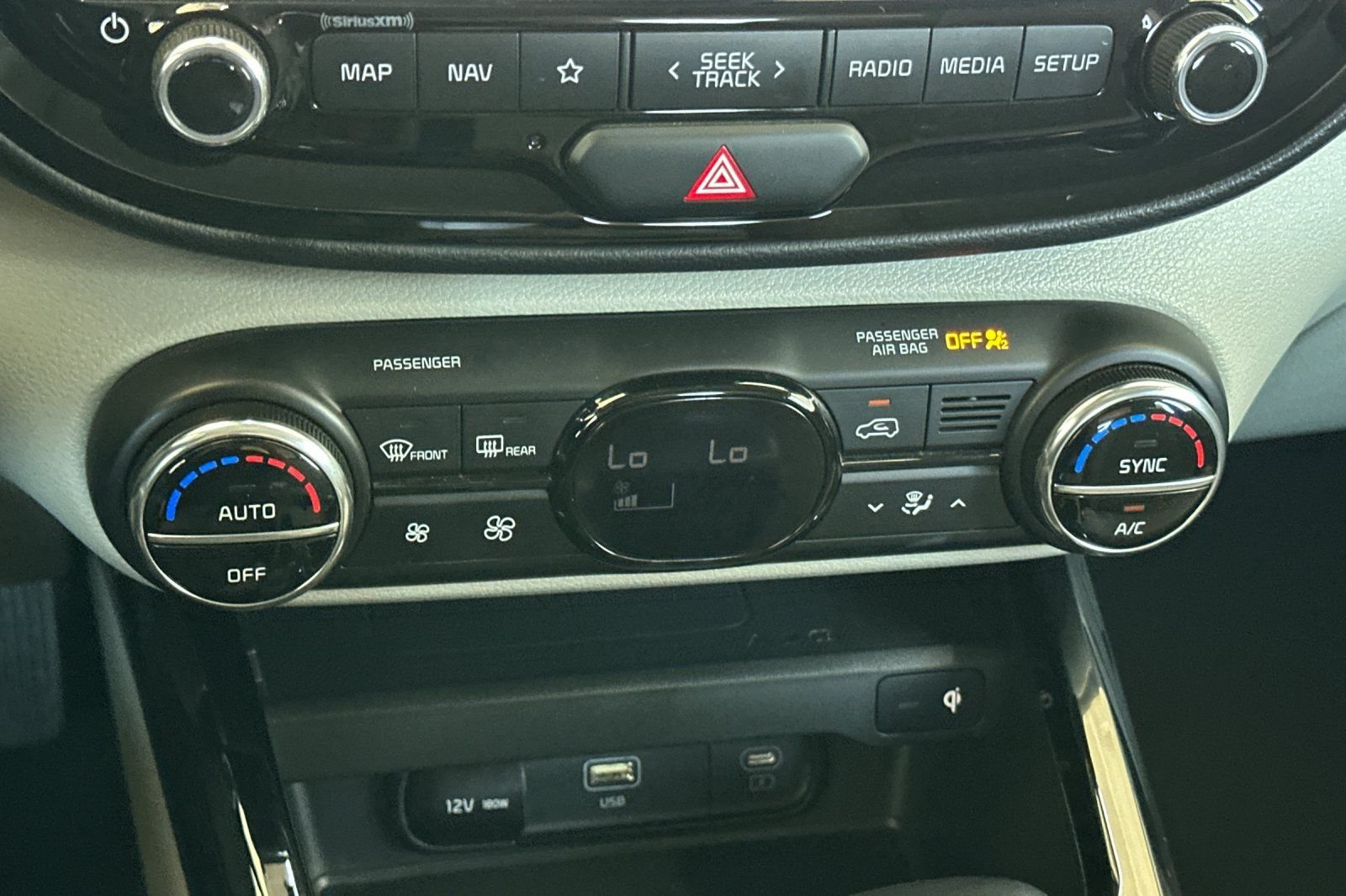 Used 2023 Green Kia EX image 21