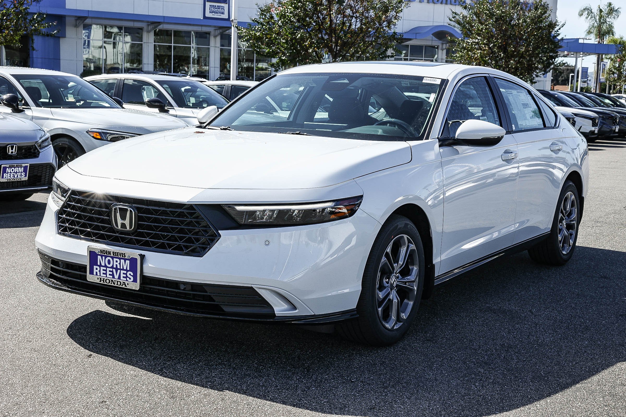 New 2026 Platinum White Pearl Honda EX-L Sedan image 3