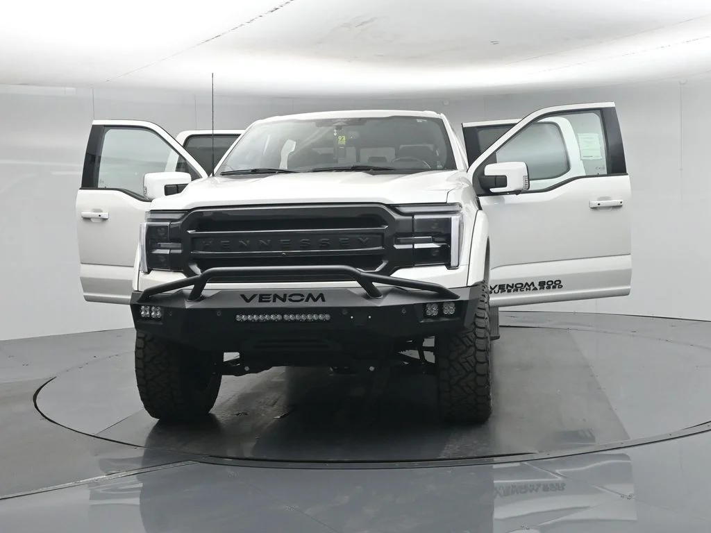 New 2026 Star White Metallic Tri-Coat Ford Lariat image 35