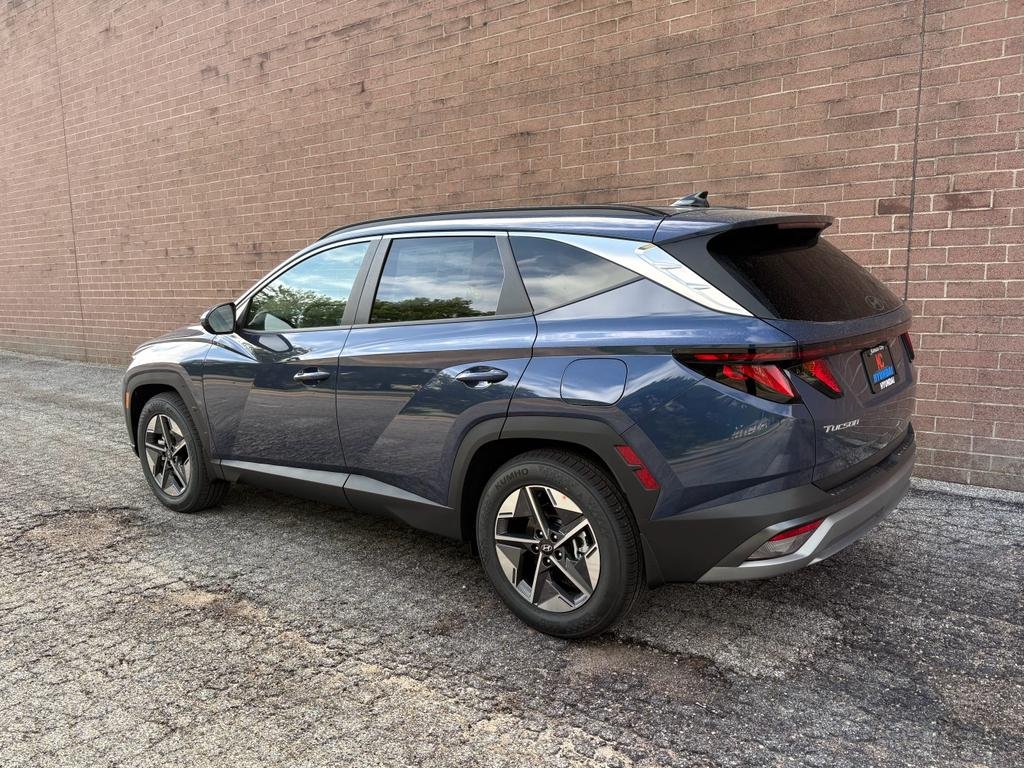 New 2026 Atlantis Blue Hyundai SEL FWD image 3