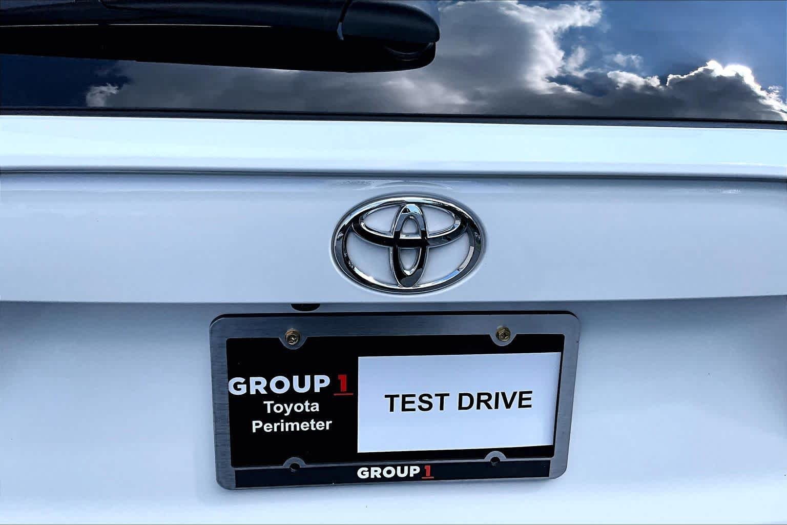 Used 2024 Ice Cap Toyota XLE image 31