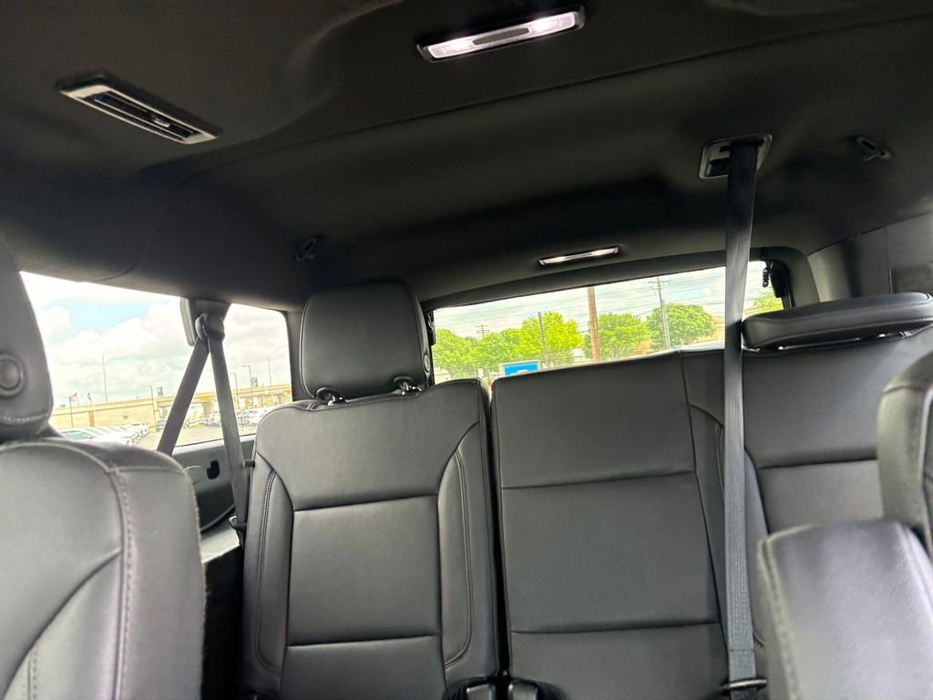 Used 2023 Gray Chevrolet Z71 image 31