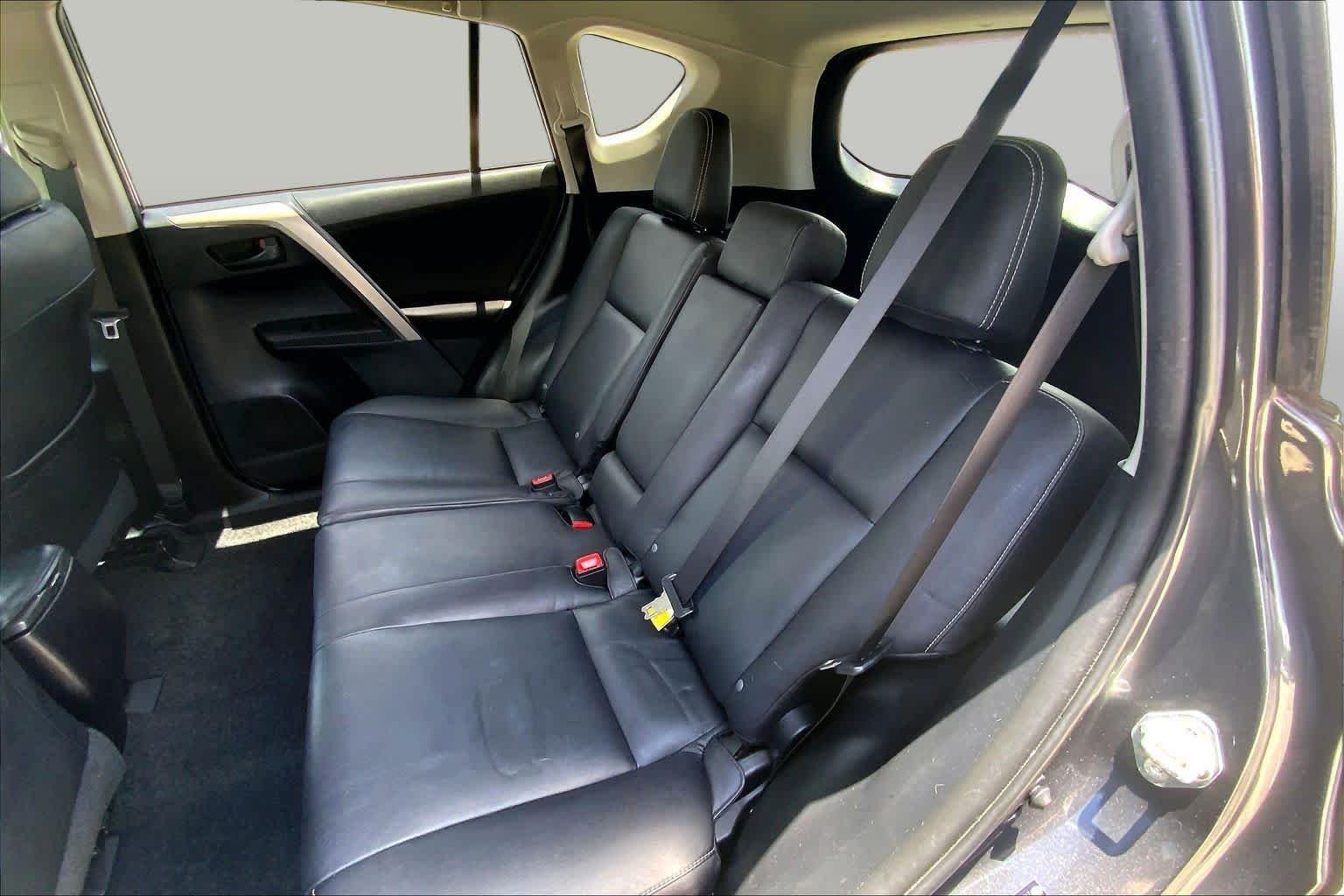 Used 2013 Magnetic Gray Metallic Toyota XLE image 19