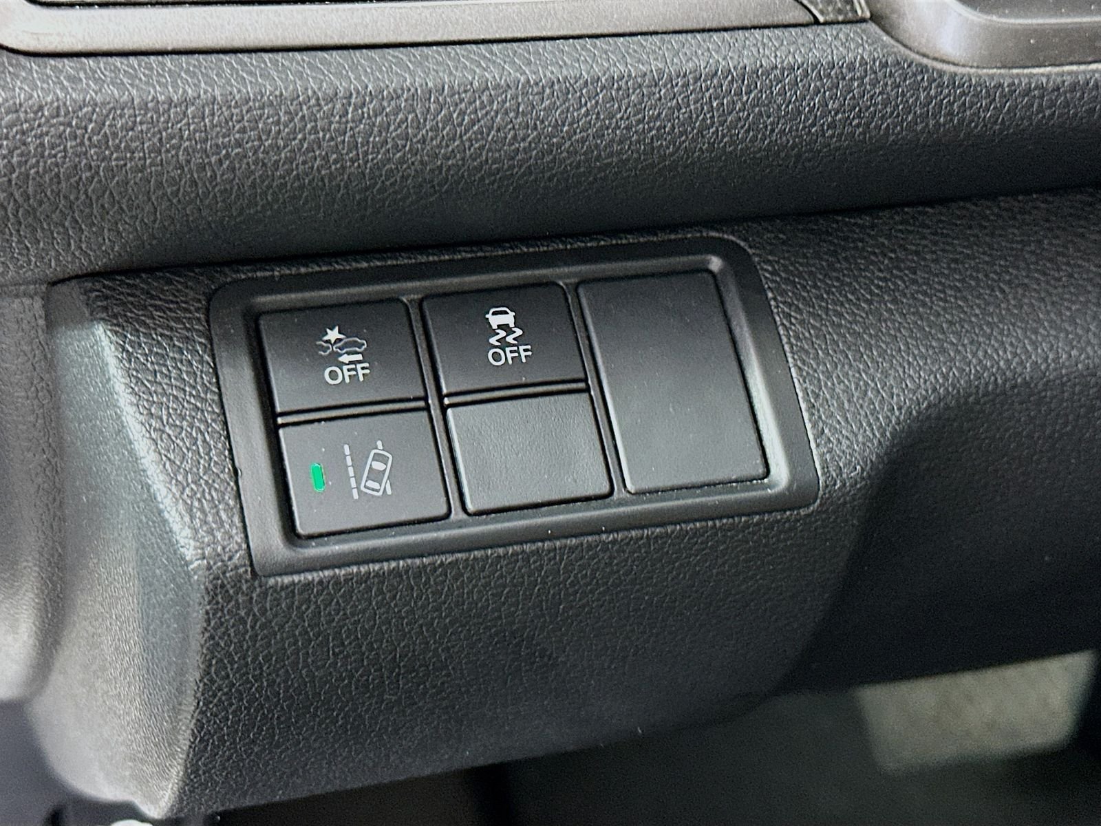 Used 2018 White Honda EX image 10