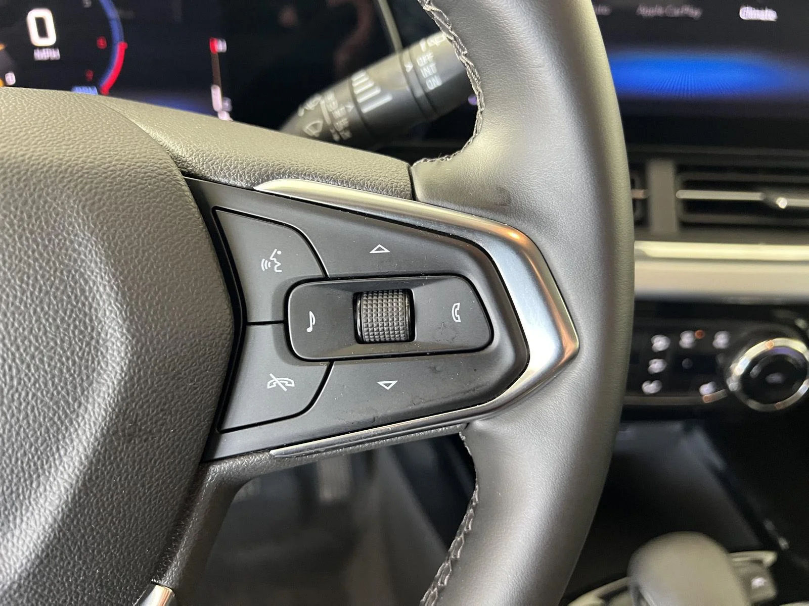Used 2025 Cypress Gray Chevrolet LT image 9