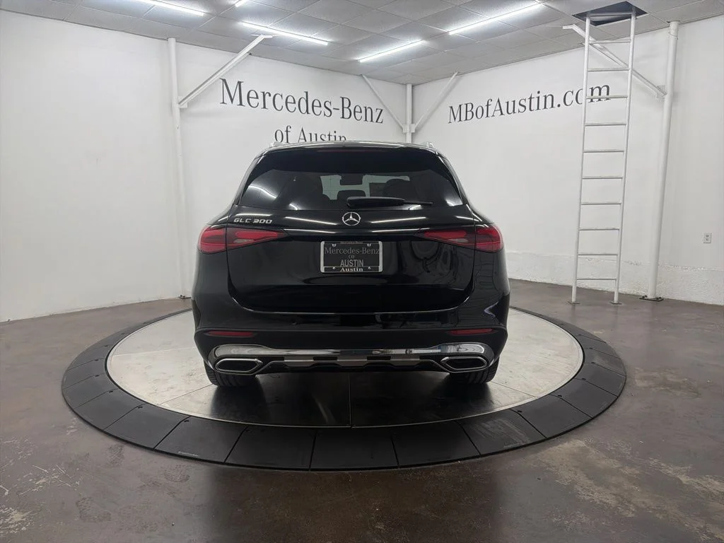 Used 2026 Black Mercedes-Benz GLC 300 image 6