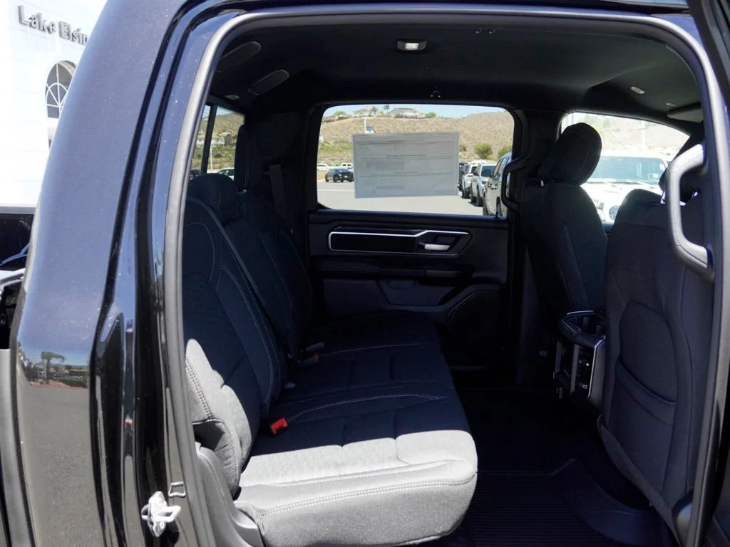 New 2026 Diamond Black Crystal Pearl-Coat Exterior Paint RAM Big Horn/Lone Star image 23