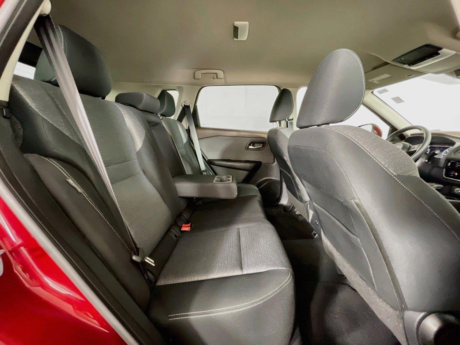 Used 2021 Scarlet Ember Tintcoat Nissan SV image 27