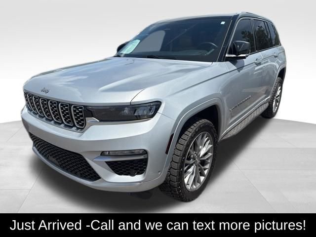 2023 Jeep Grand Cherokee Summit Reserve 4x4's photo