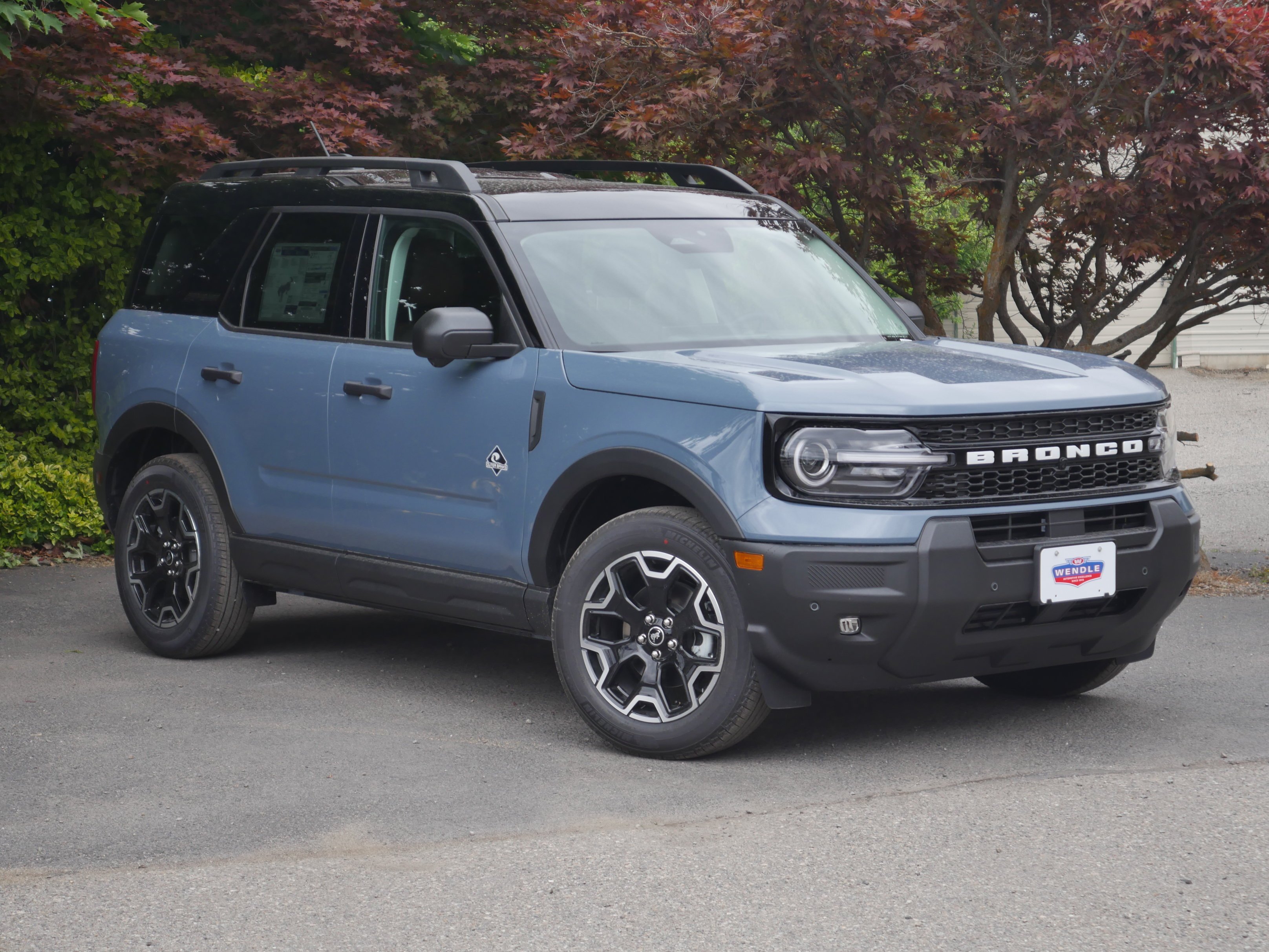 New 2026 Azure Gray Metallic Tri-Coat Ford Outer Banks® image 31