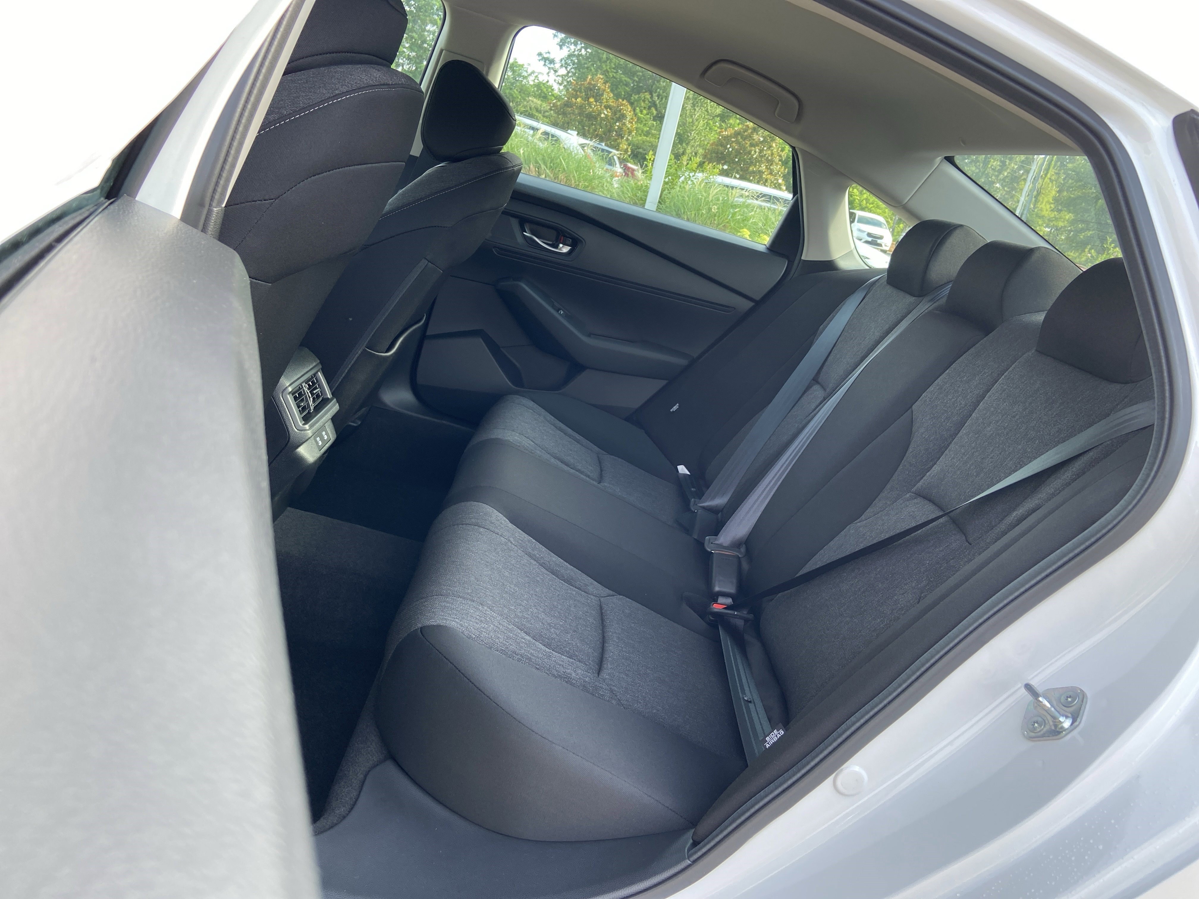 New 2026 Platinum White Pearl Honda LX image 19