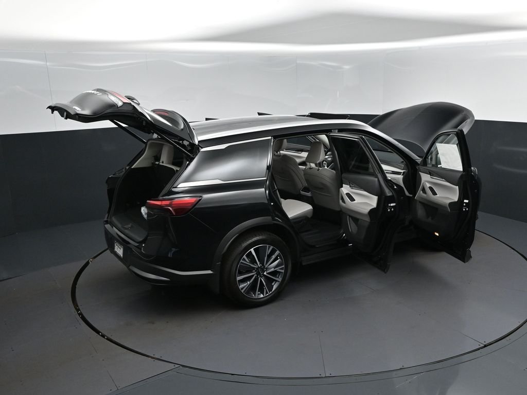 New 2027 MINERAL BLACK INFINITI Luxe FWD image 50