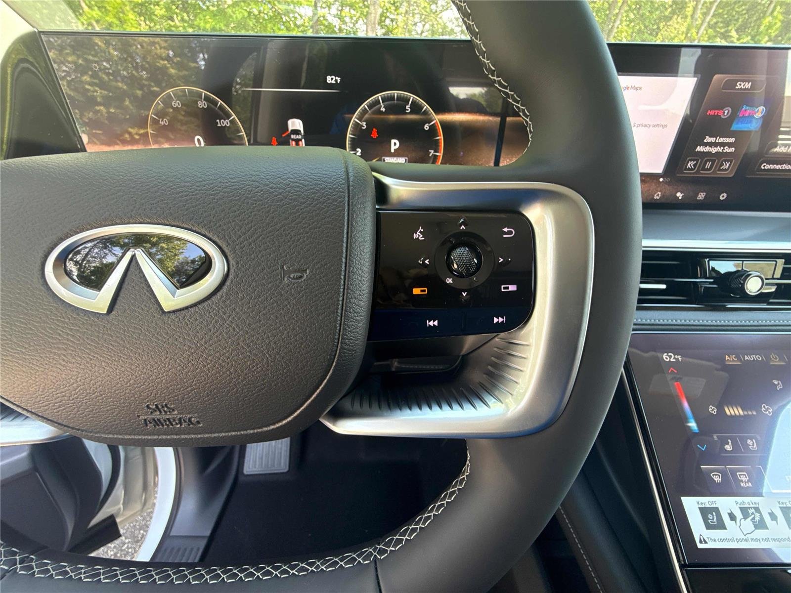 New 2026 RADIANT WHITE INFINITI Luxe 4WD image 20