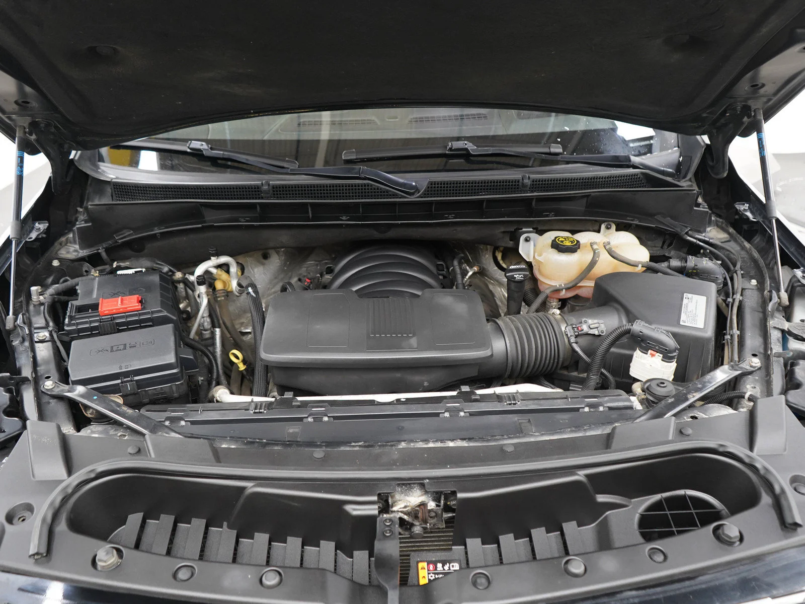Used 2021 Black GMC Denali image 32
