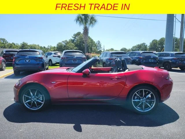 Used 2021 Red Mazda Grand Touring image 27