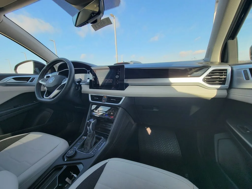 2026 Volkswagen Taos SE - Photo 12