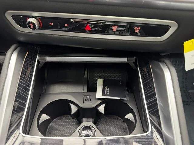 Used 2026 Red BMW xDrive40i image 19