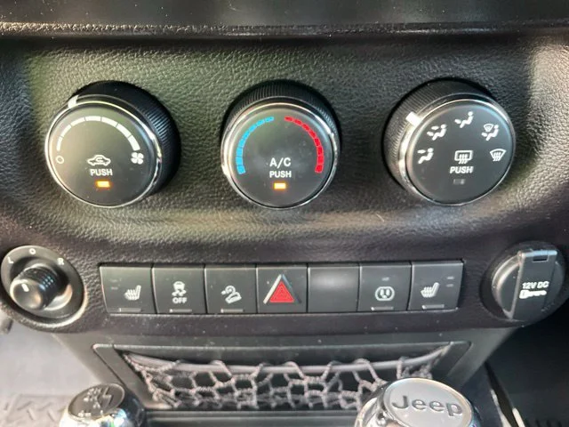 Used 2017 Black Jeep Unlimited Sahara image 41