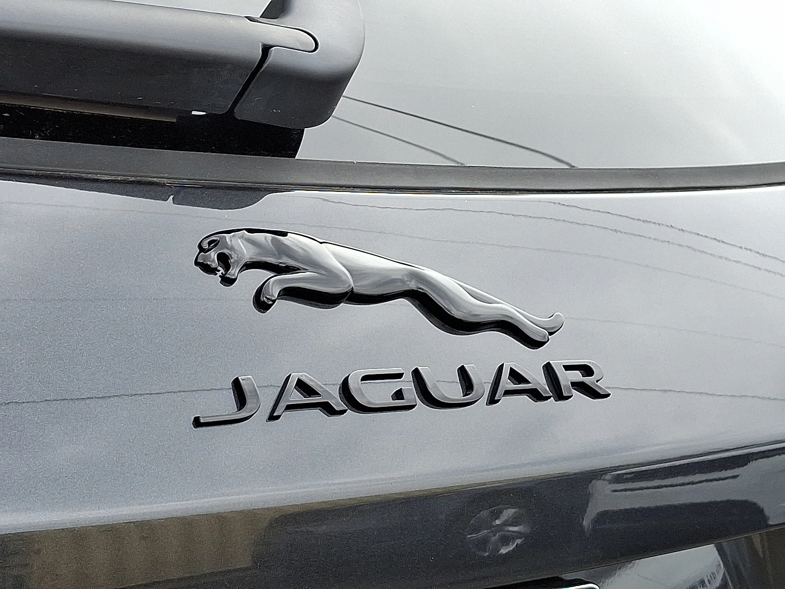 2026 Jaguar F-Pace R-Dynamic S - Photo 19
