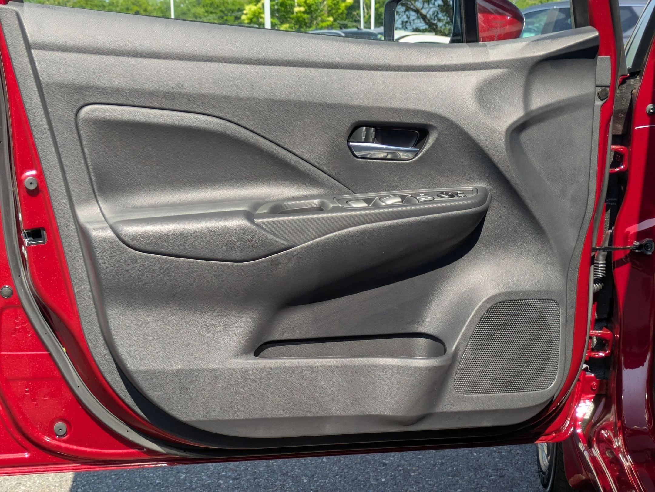 2025 Nissan Versa Sedan SV - Photo 11