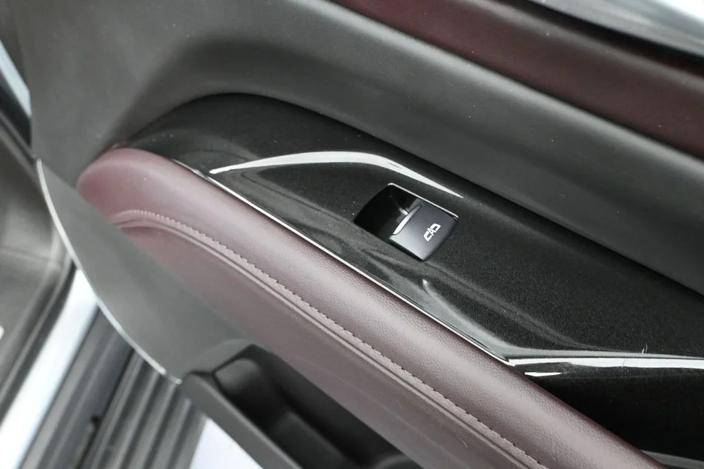 2024 Cadillac Escalade V-Series - Photo 48