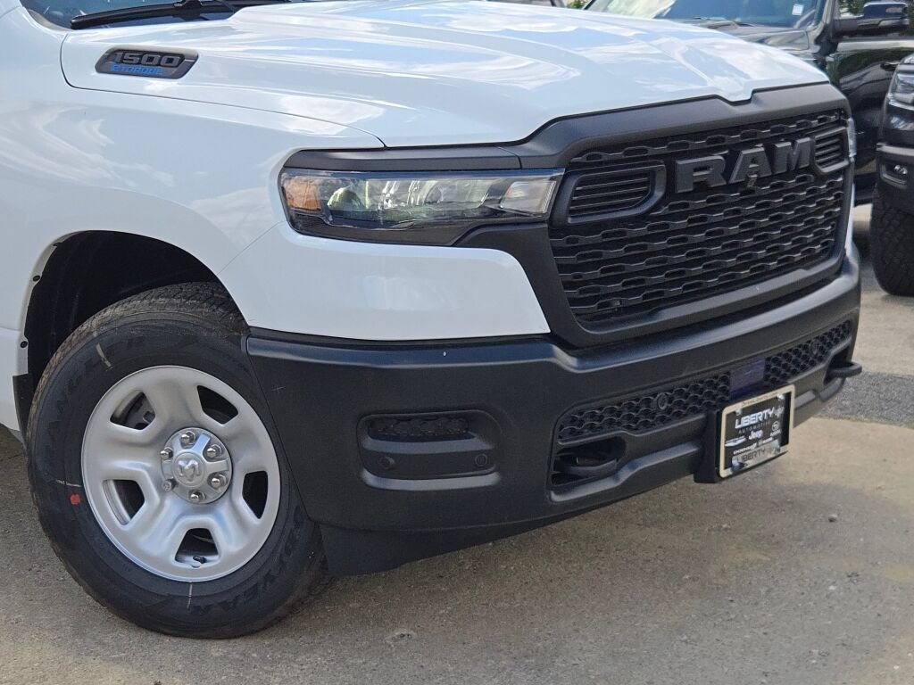 New 2026 Bright White Clearcoat RAM Tradesman image 3