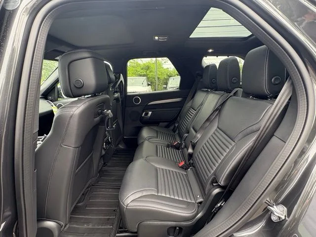 New 2026 Carpathian Grey Land Rover Dynamic SE image 37