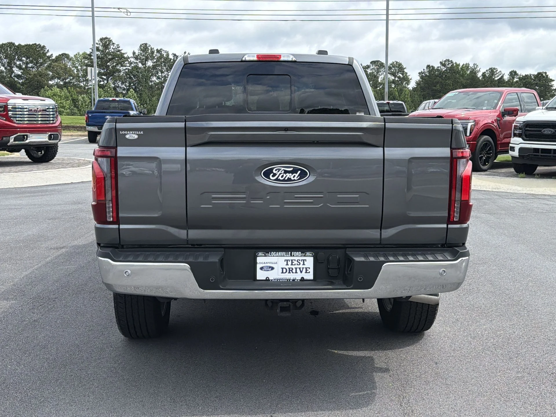 Certified Used 2025 Gray Metallic Ford Lariat image 28