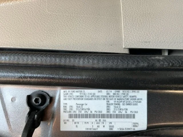 Used 2014 Gray Ford SE image 17