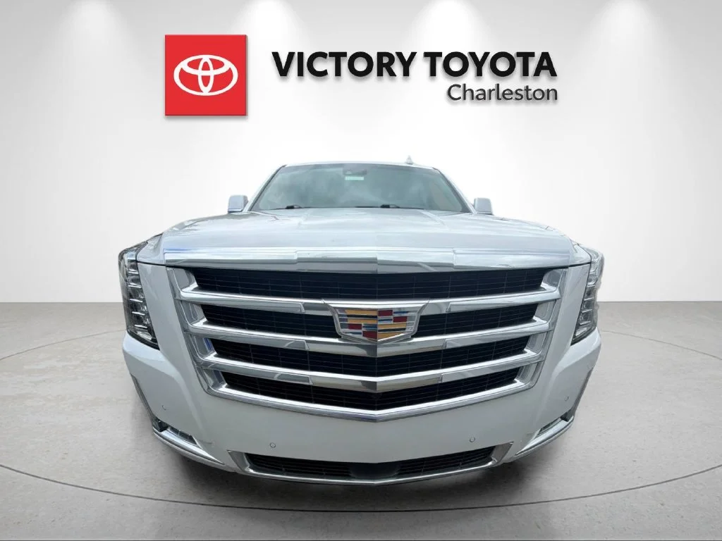 Used 2020 White Cadillac Premium Luxury image 8