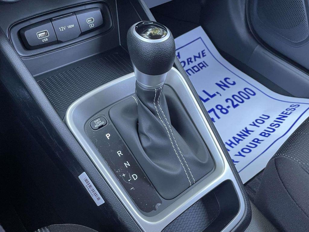 New 2026 White Hyundai SE image 28
