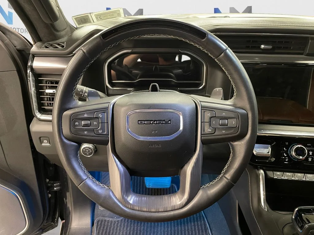 Used 2025 Titanium GMC Denali Ultimate image 12