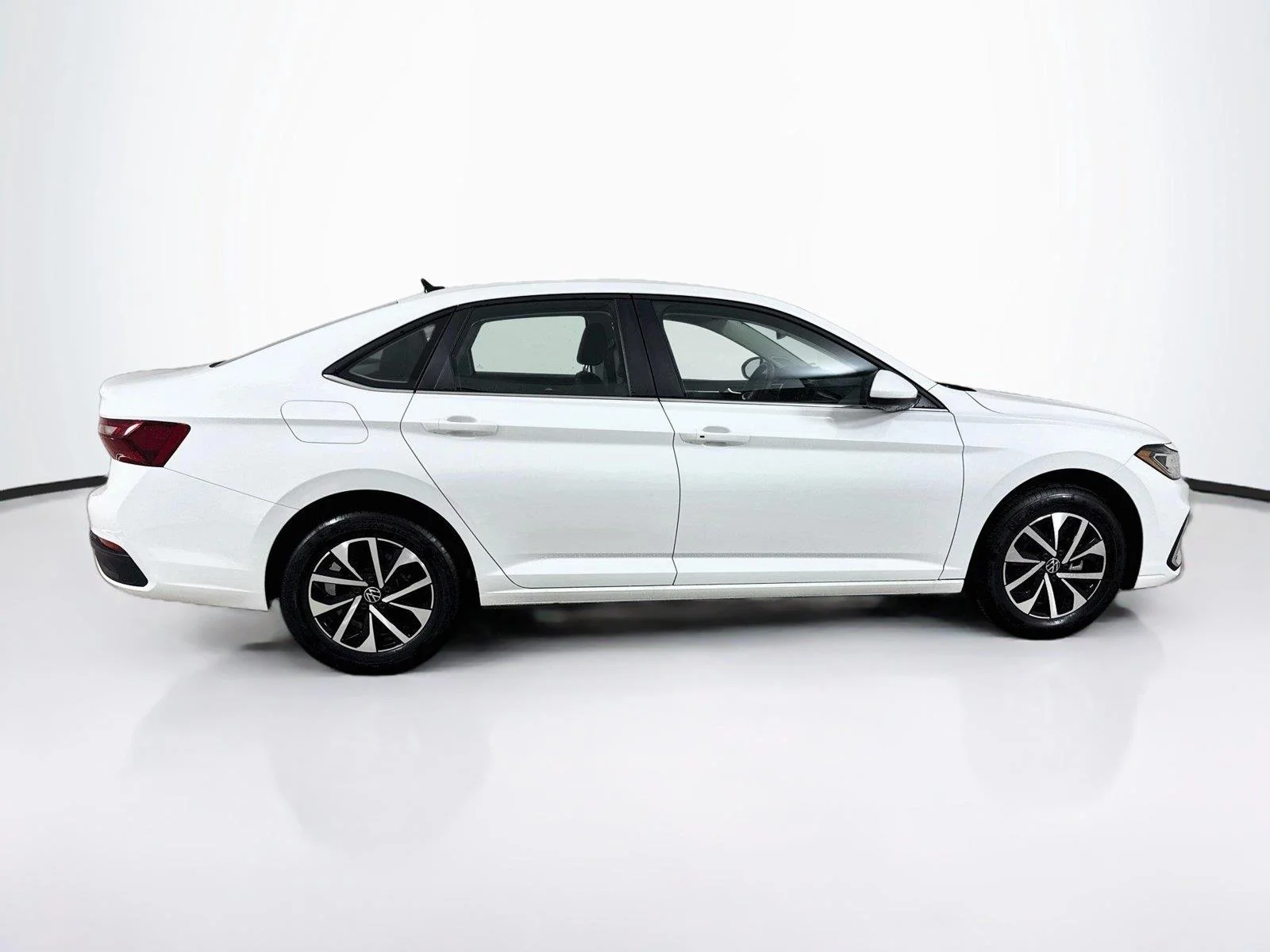 New 2027 Pure White Volkswagen S image 8
