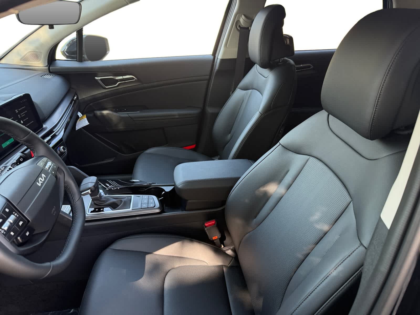 New 2027 Ebony Black Kia EX image 11