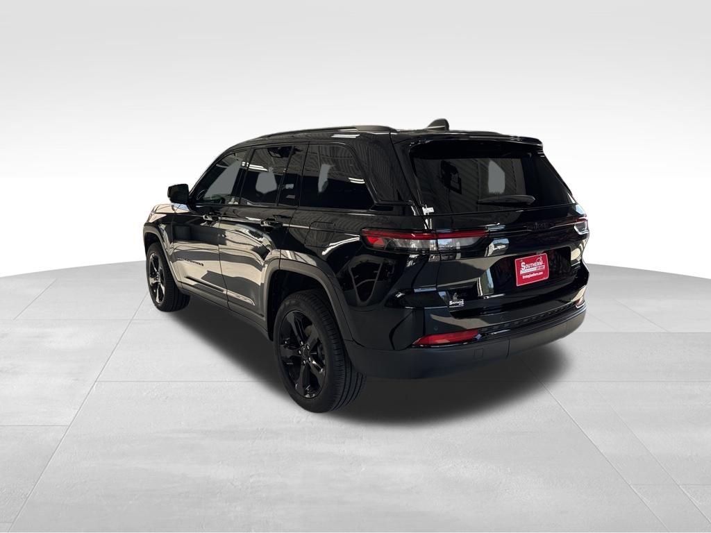 Used 2025 Black Jeep Limited image 3