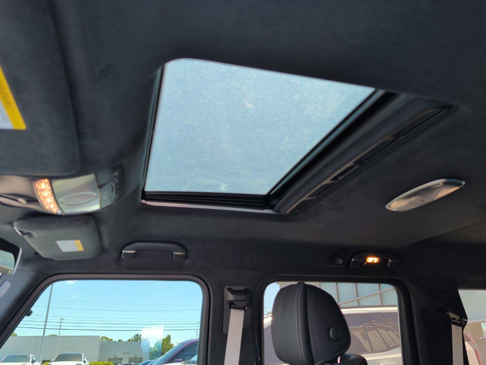 Used 2026 MANUFAKTUR Signature China Blue Mercedes-Benz AMG® G 63 image 30