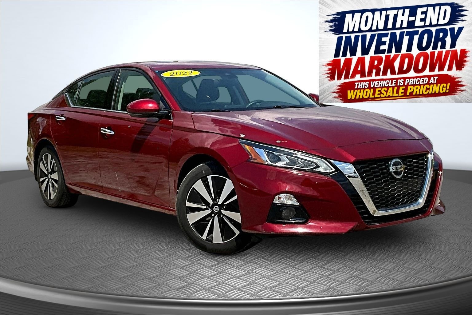 Used 2022 Red Nissan 2.5 SL image 3