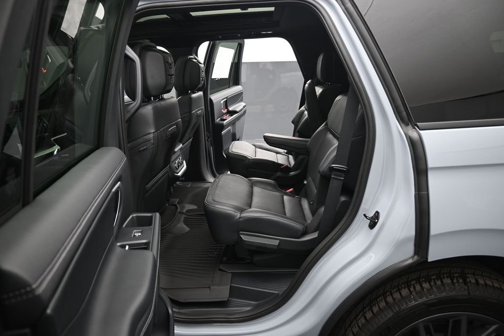 New 2026 Glacier Gray Metallic Tri-Coat Ford Platinum image 20