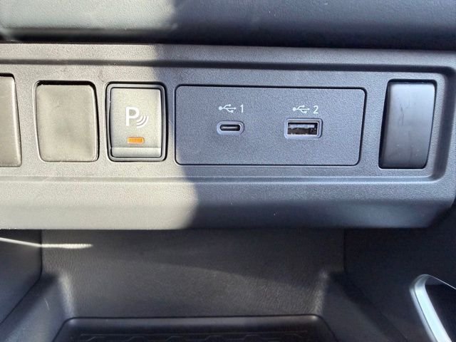 New 2026 Glacier White Nissan Crew Cab SV image 18