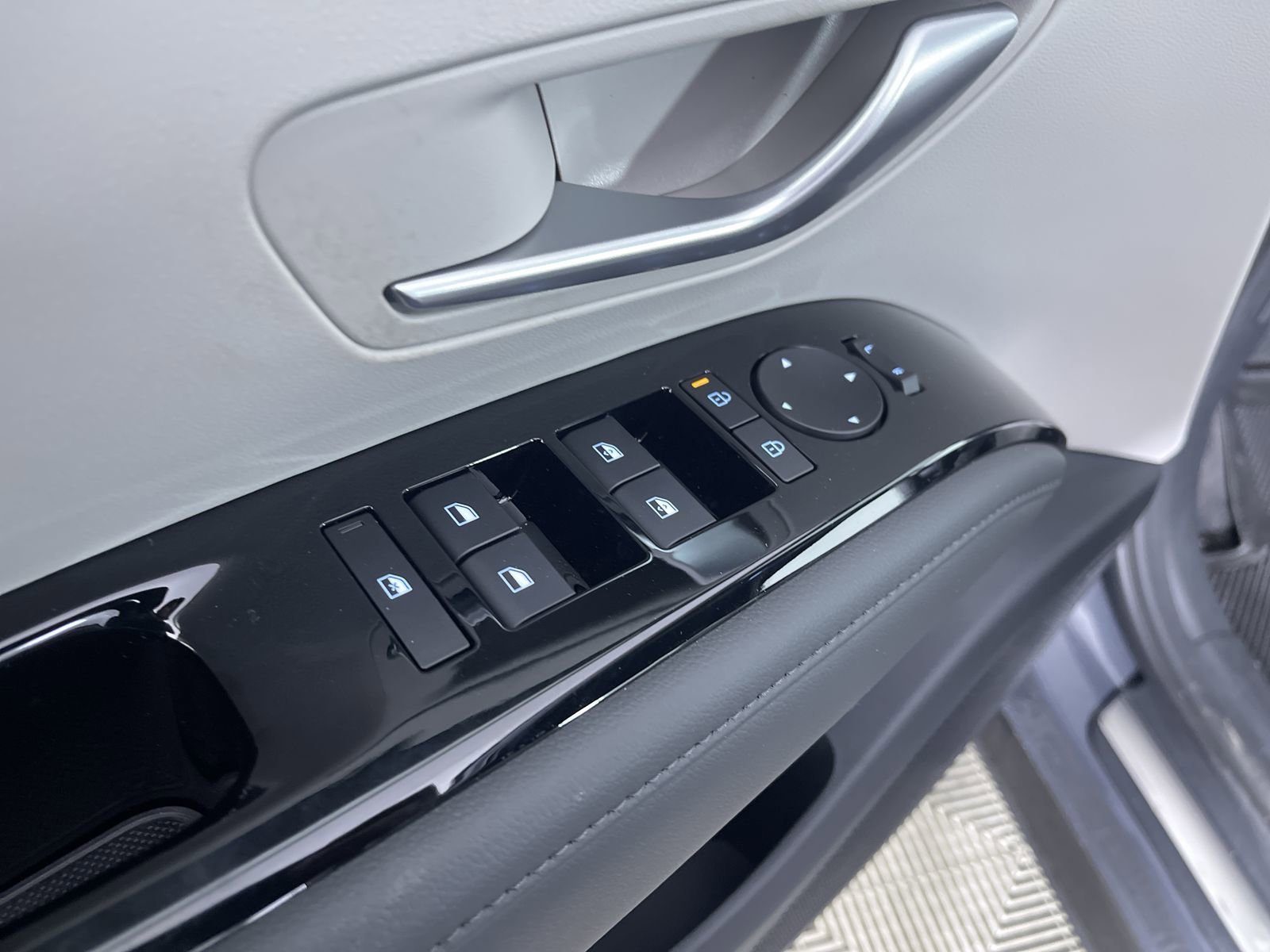 Certified Used 2026 Ecotronic Gray Hyundai Limited image 24