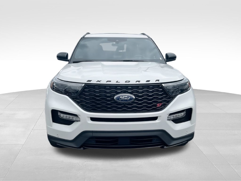 Used 2022 White Ford ST image 3
