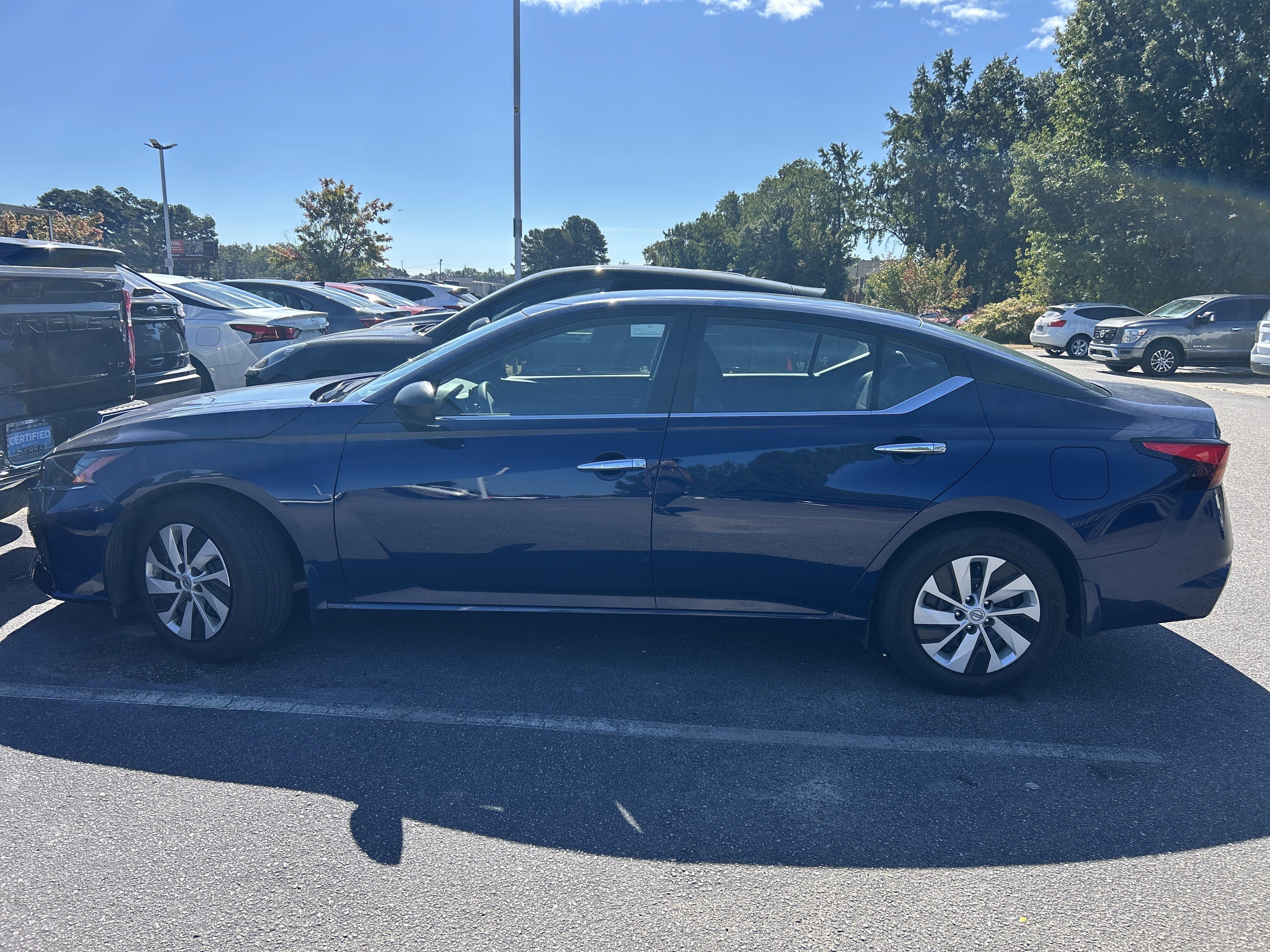 Used 2024 Deep Blue Pearl Nissan  image 2