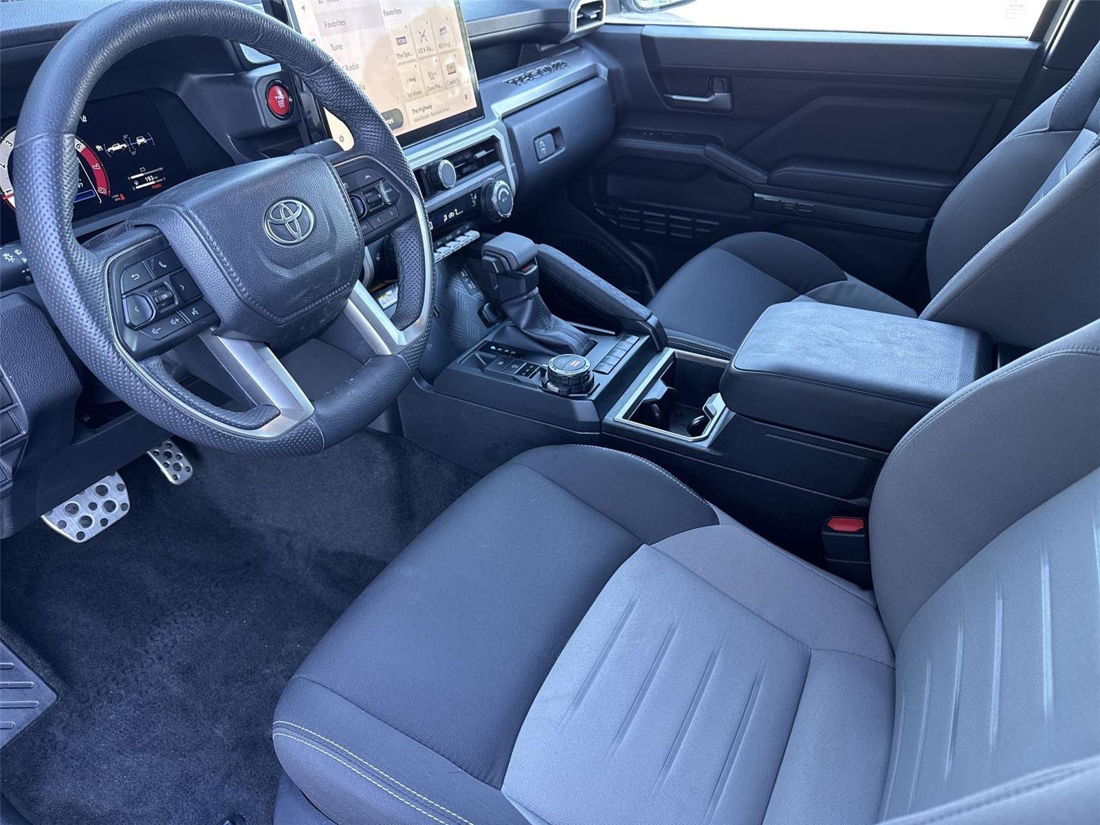 2024 Toyota Tacoma TRD Sport - Photo 10