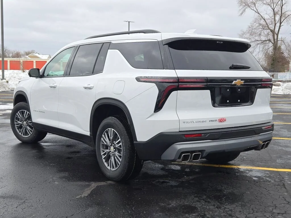 2026 Chevrolet Traverse LT - Photo 14