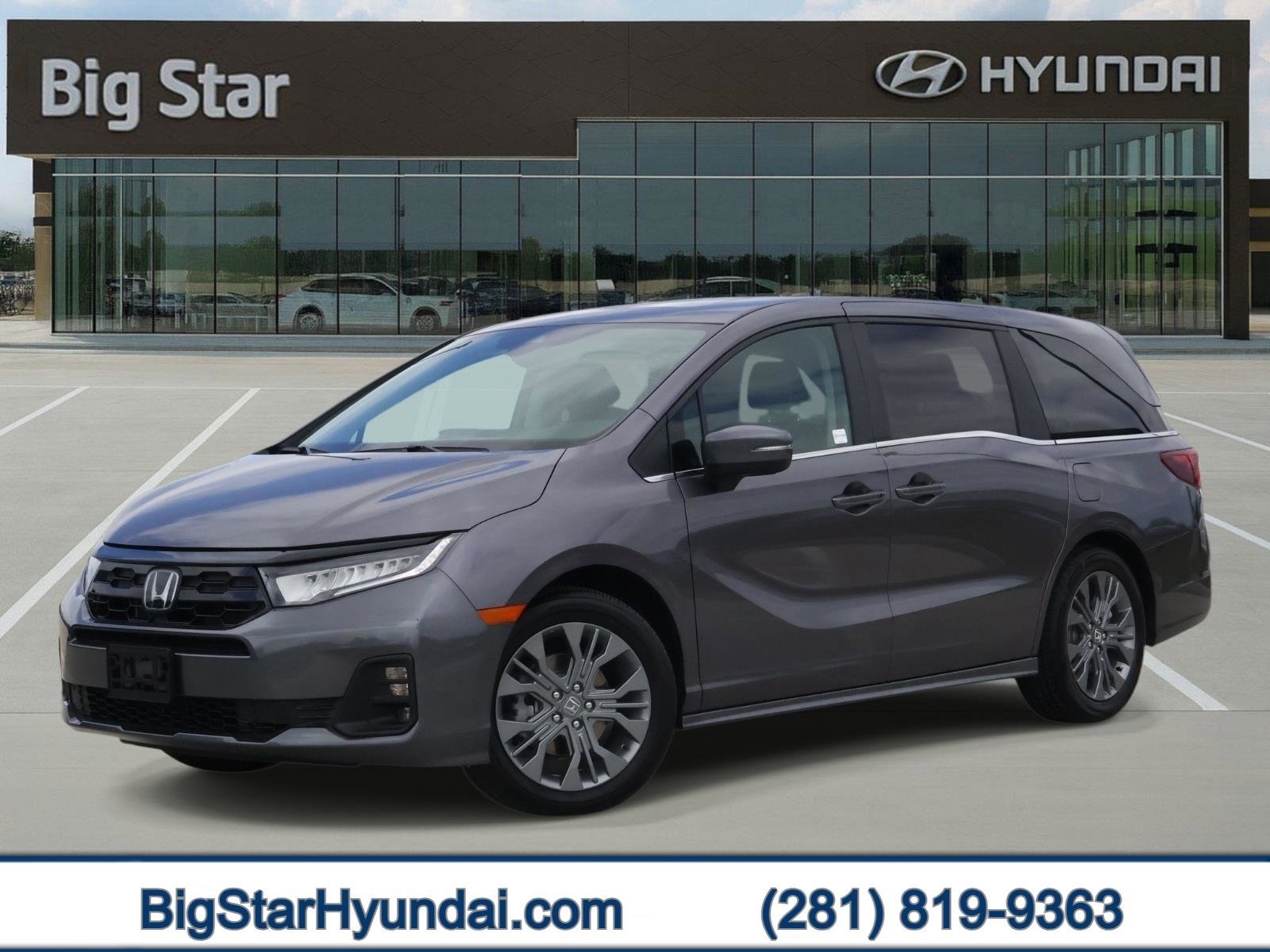 2026 Honda Odyssey Touring's photo