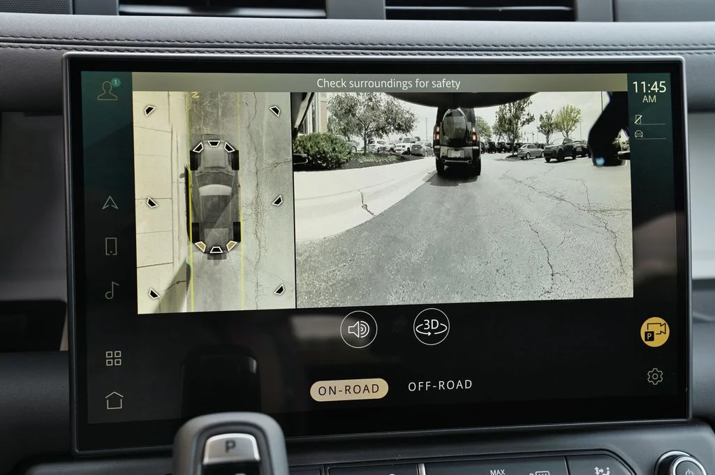 Used 2026 Gray Land Rover X-Dynamic SE image 25