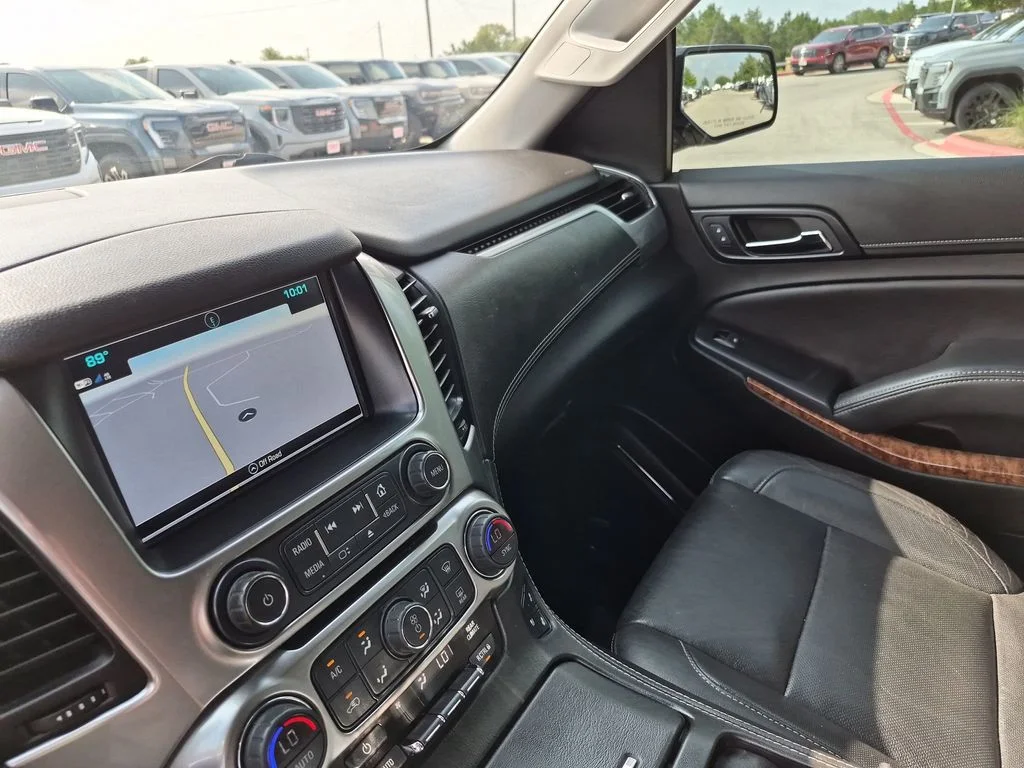 Used 2019 Gray Chevrolet Premier image 27