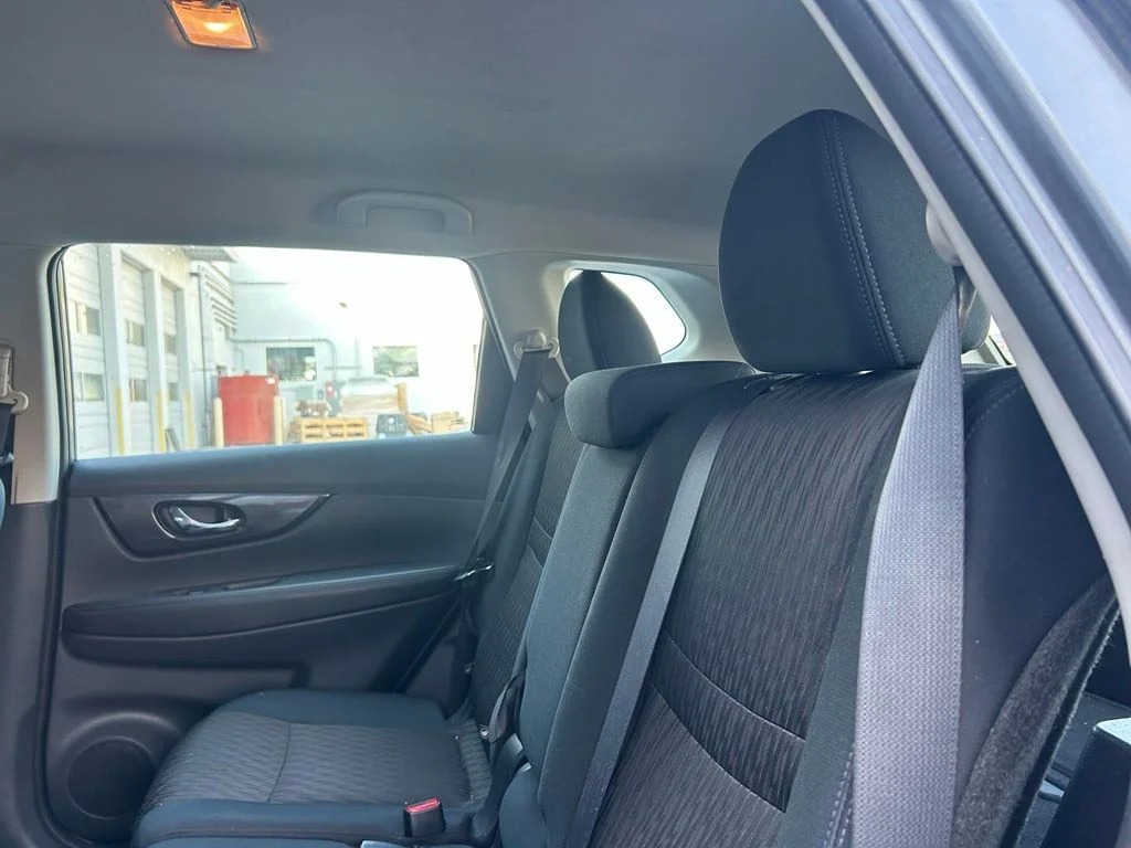 Used 2018 Gray Nissan S image 20