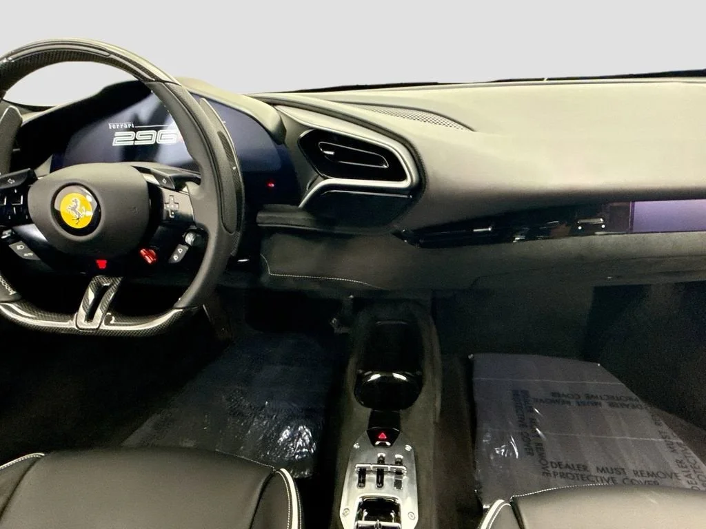 Used 2025 Bianco Avus Ferrari  image 13